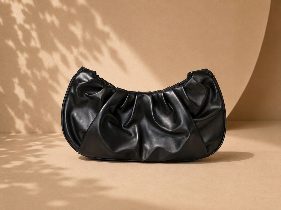 Модерна дамска чанта тип "Cloud bag"