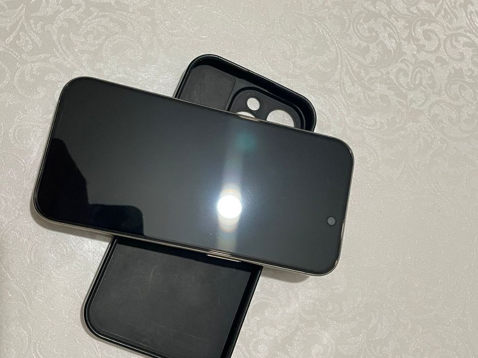 IPHONE 15 PRO 256 гб 10/10