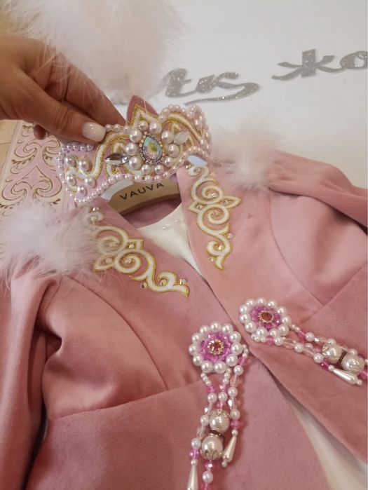 тусау кесу/камзол