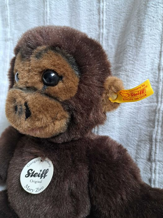 Pui de gorila steiff