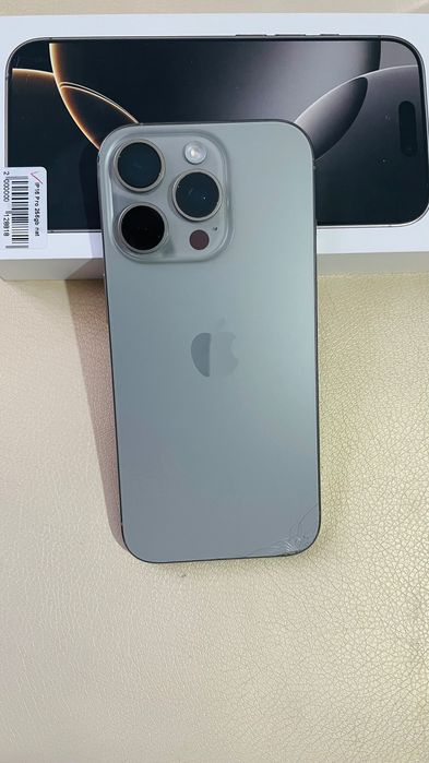 iPhone 16pro Natural