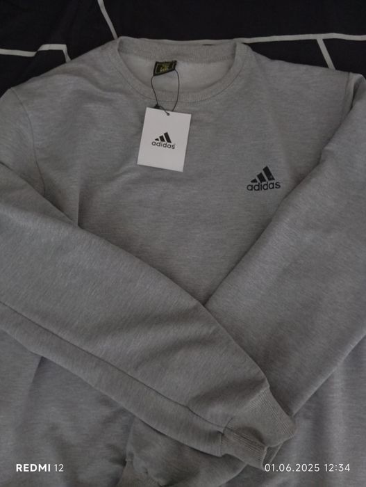 Продам Свишот Adidas