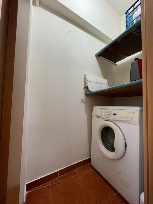 Închiriez ap 3 camere
