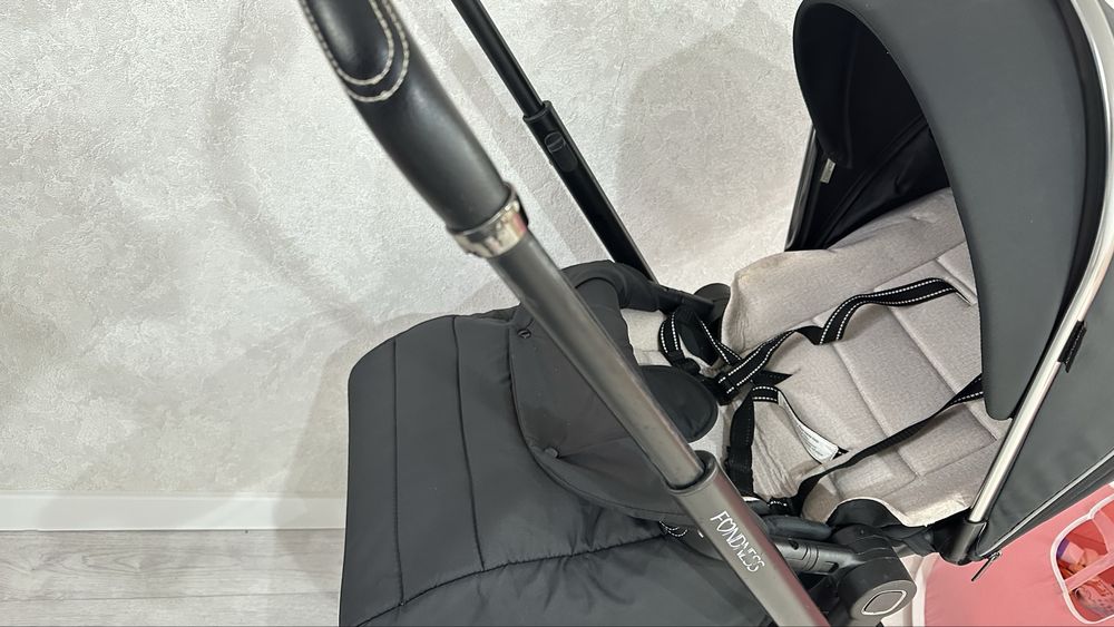 Продам коляску 2в1