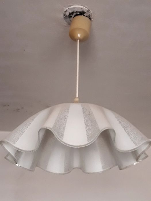 Продам люстру стеклянную. СССР.