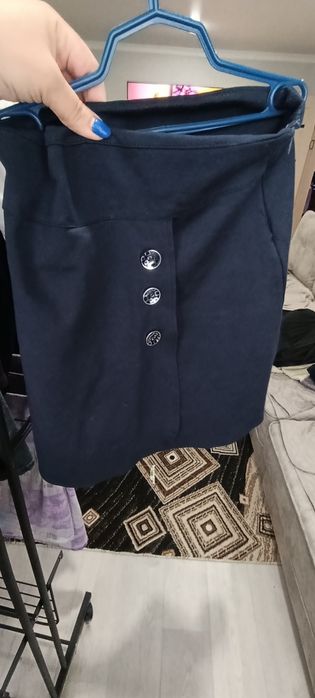 Продам юбки, сарафаны,блузки школьные