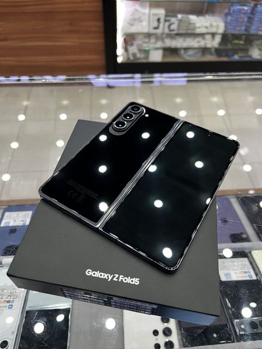 Samsung Galaxy Z Fold 5