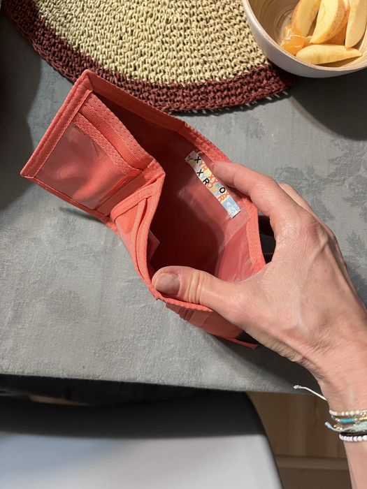 Ново Портмоне ROXY