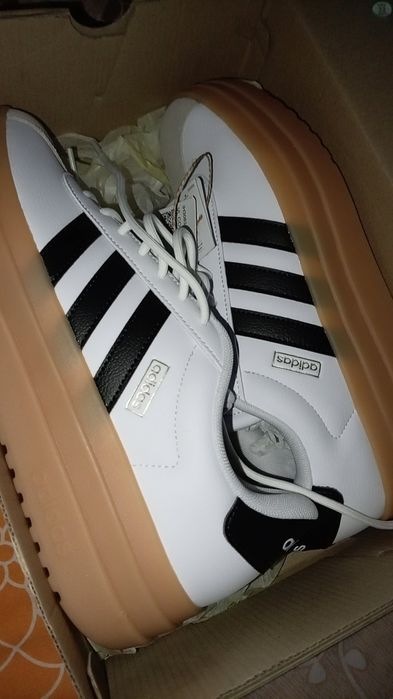 adidasi adidas noi nr 41