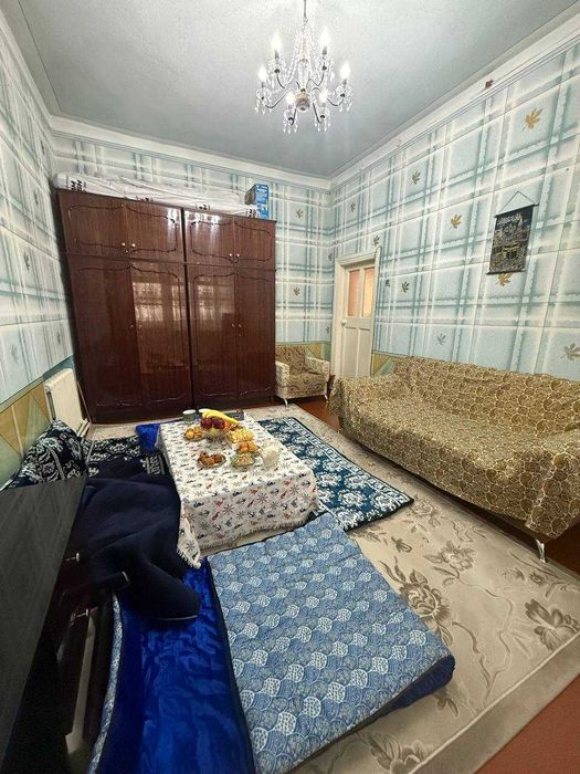 Продаётся Квартира 3-комнатная Чирчик Троицк!