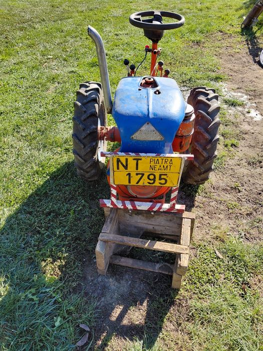 jumatate tractoras Pasquali