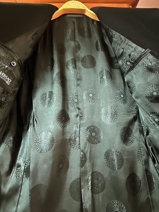 Costum barbatesc Versace