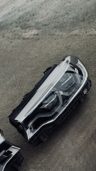 Оригинални фарове BMW  G30 G31 Full Led Adaptive 2017 година