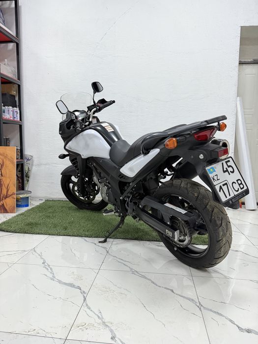 SUZUKI v-storm dl650