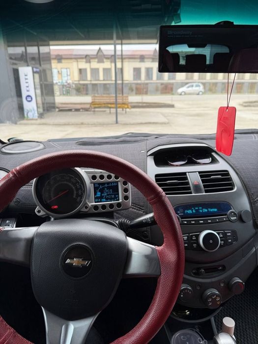 спарк 2017 автомат срочна 5500$