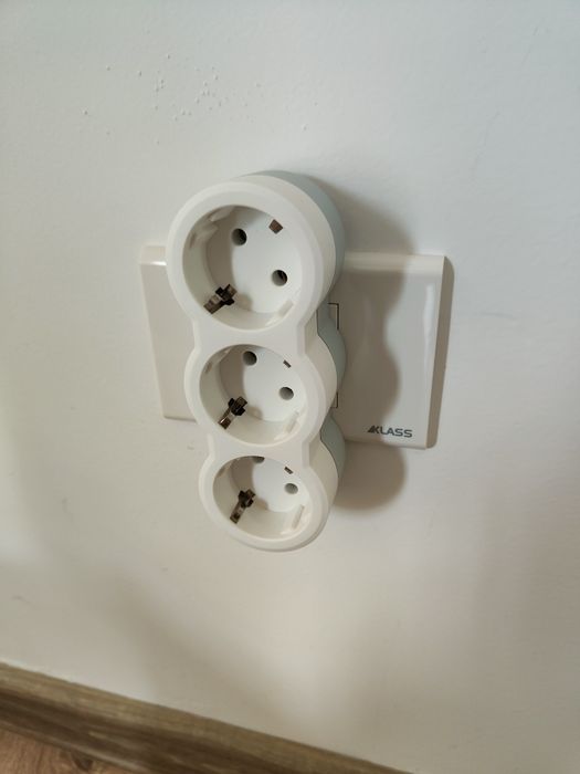 Triplu ștecher / la alegere 2 modele , preț pe bucata