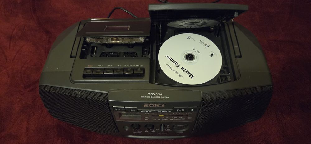 Radio casetofon cu CD Sony