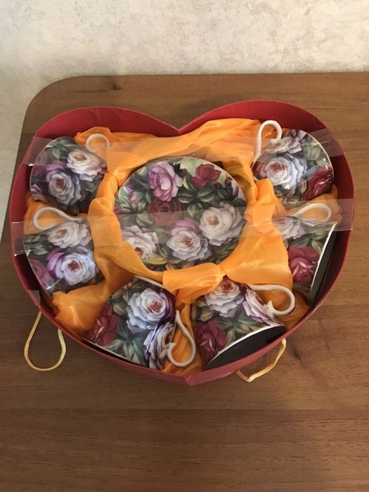 Продам Новый чайный сервиз