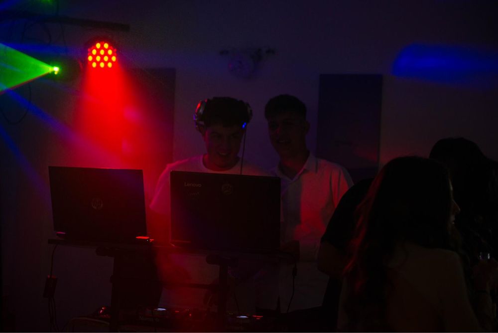 Dj  evenimente - majorate , aniversari , petreceri private