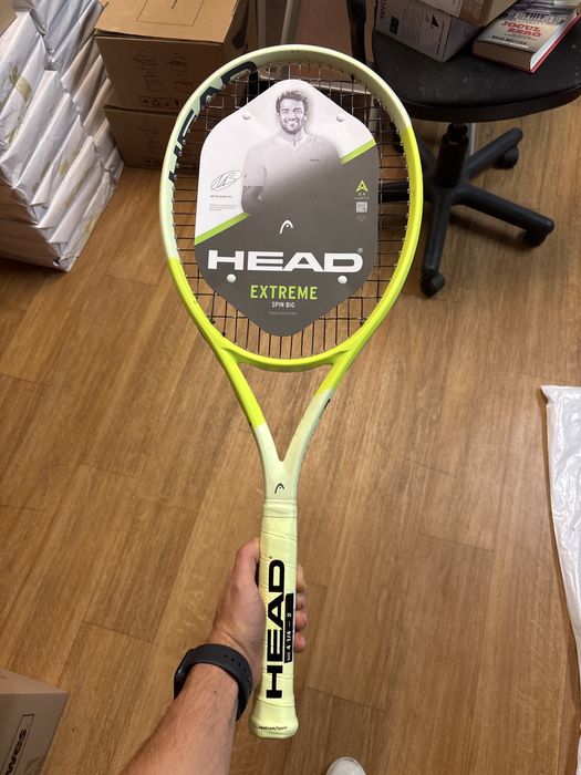 Racheta tenis head extreme MP nou,  sigilata.