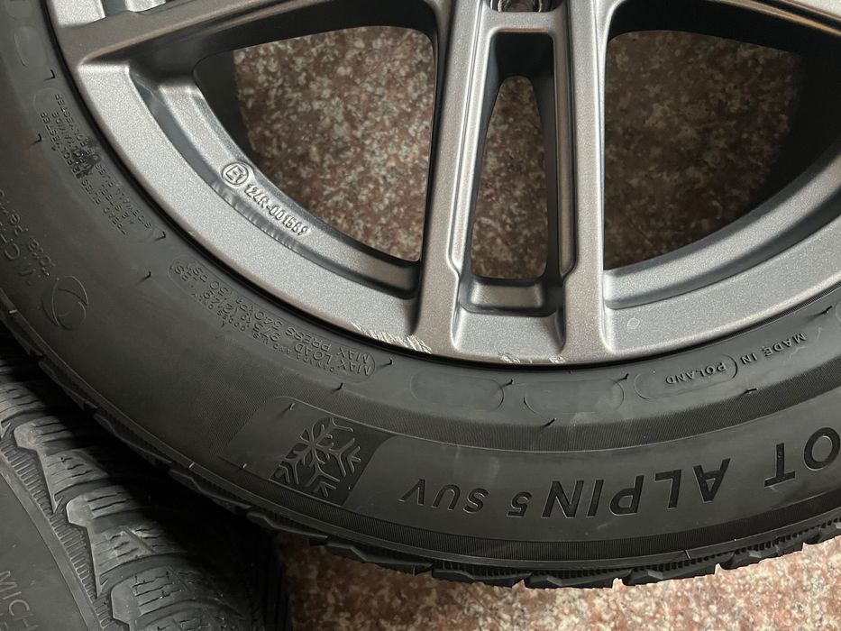 Джанти Volvo с гуми Michelin 18 зимни