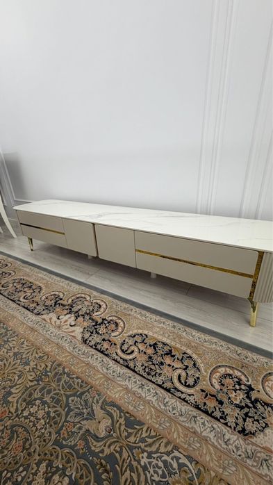 Подставка под телевизор