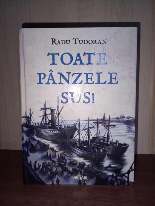 Carte-Toate Pânzele Sus