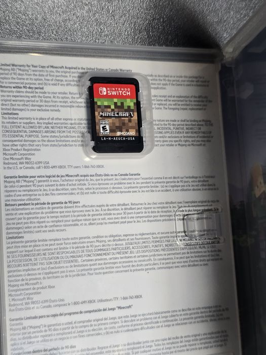 Конзола Nintendo Switch Lite + 9 игри и пълен комплекm akcecoapu
