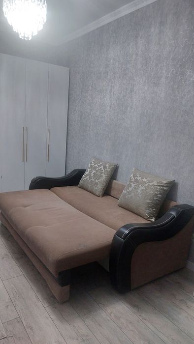 Продам диван, состояние идеальное.