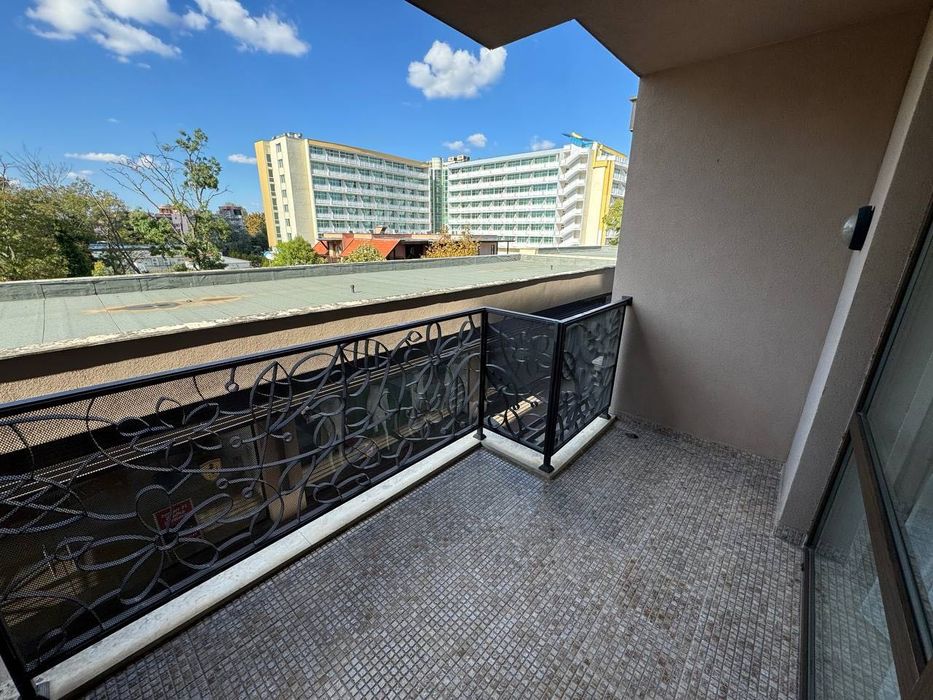 Продава се Едностаен апартамент в к.к. Слънчев бряг - 67 кв.м за 1246 €/кв.м - Снимка #3