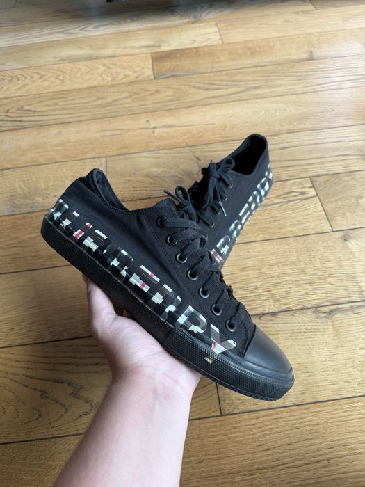 Tenisi Burberry negri