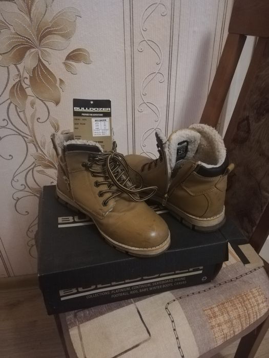 Зимни юношески обувки номер 36