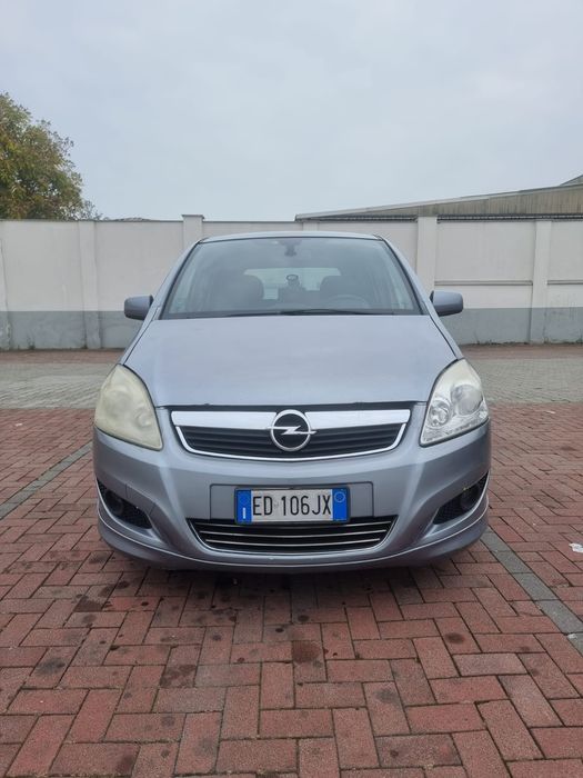 Opel zafira 7 locuri an 2010 euro5