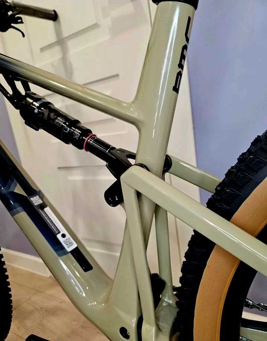 Велосипед BMC Fourstroke Carbon 2024 29