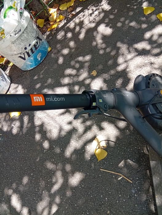 De vânzare trotineta electrica și bicicleta caraiman
