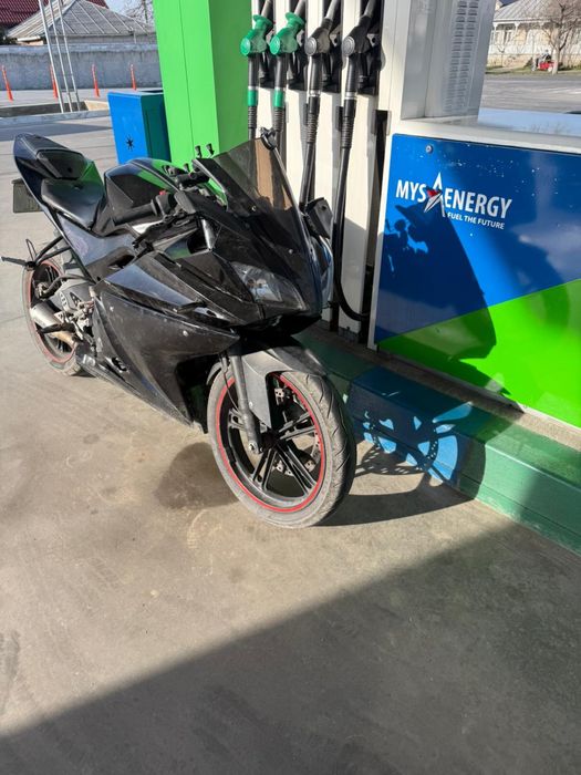 Vand yzf r125 an 2009