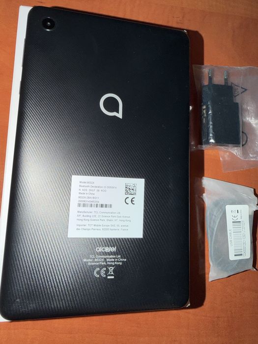 Таблет alcatel 3T8