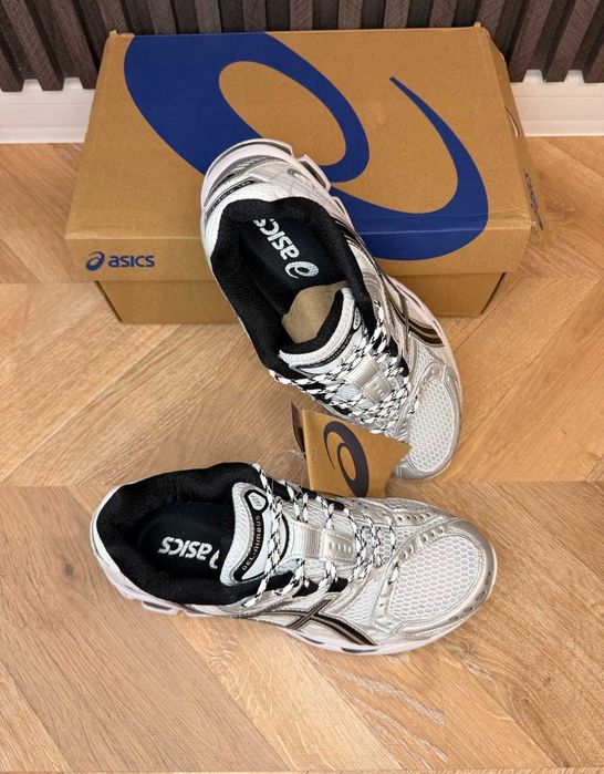 Спортни обувки ASICS