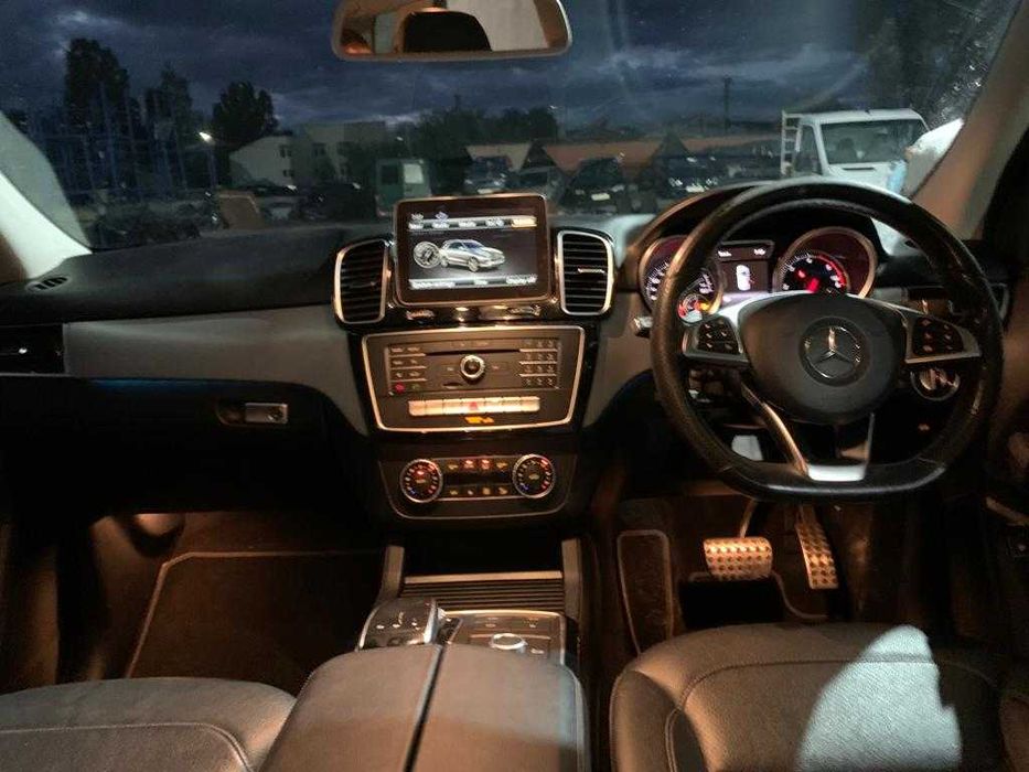 Dezmembrez mercedes GLE 350d 4 matic AMG/far gle/capota/bara gle/