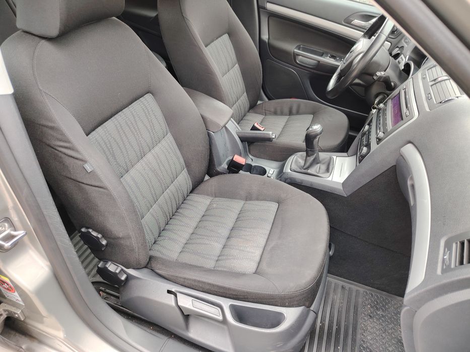Салон за Шкода Октавия 2 / Skoda Octavia 2 face седалки