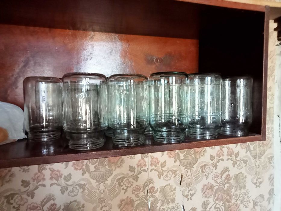 Продам Крышки и разные банки. Чистые из дома. От 2 000 сум