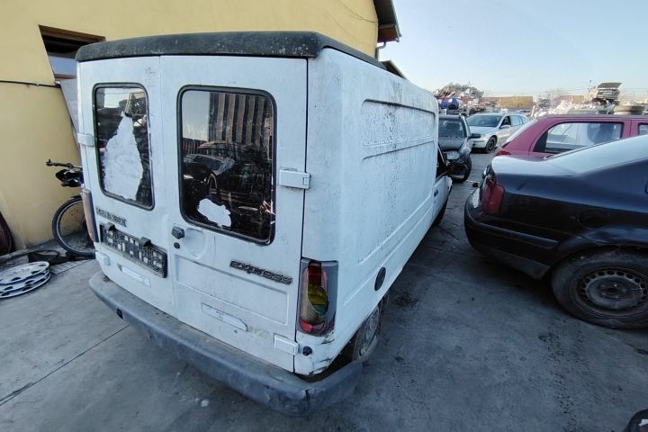 Capota motor Renault Express 2000
