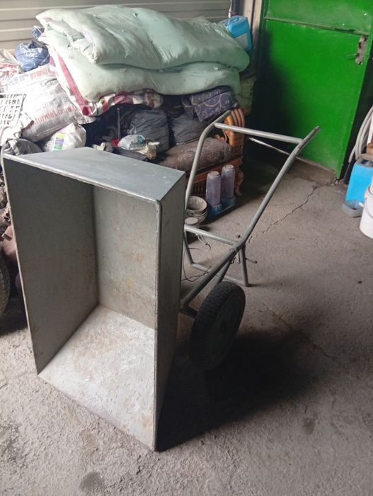 Тачка грузовая, рабочая