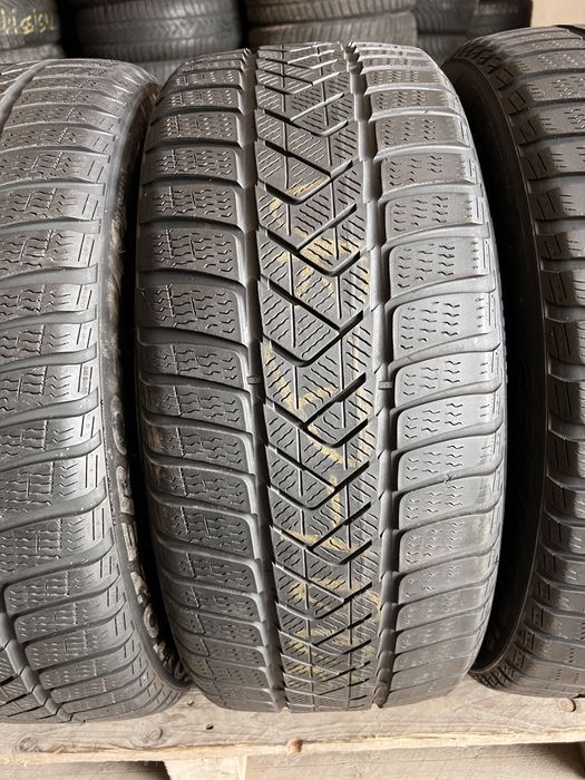 4 anvelope iarna 235/45/18 , pirelli !