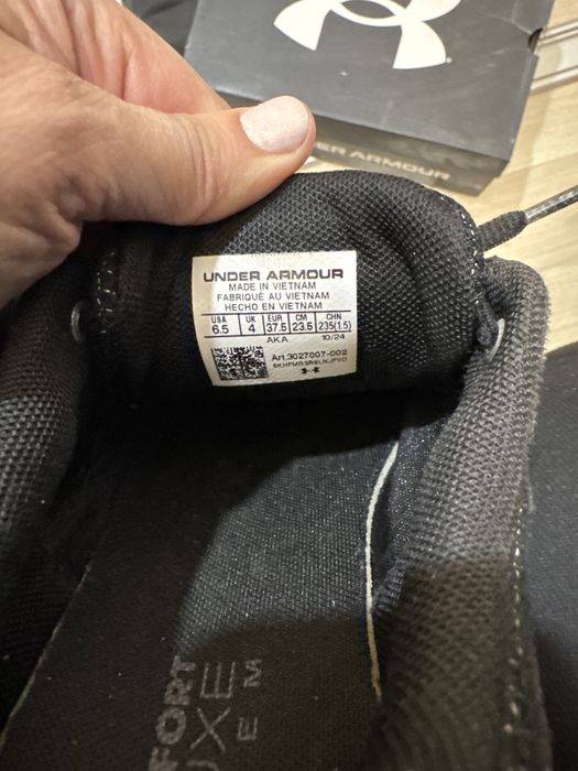 Кроссовки Under armour