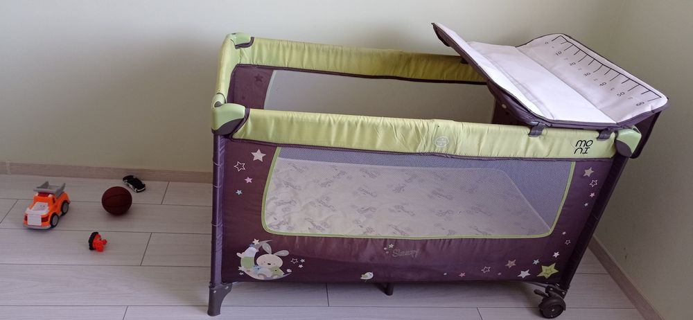Бебешка кошара Moni