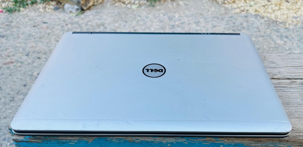 DELL Latitude E7440