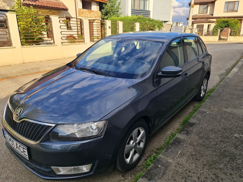 Skoda RAPID Masina chiar folosita de o bunicuta pana la piata si inapoi :)