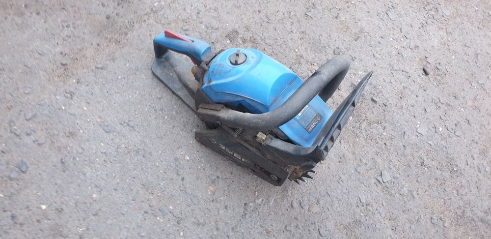 Продам бензопилы нерабочие