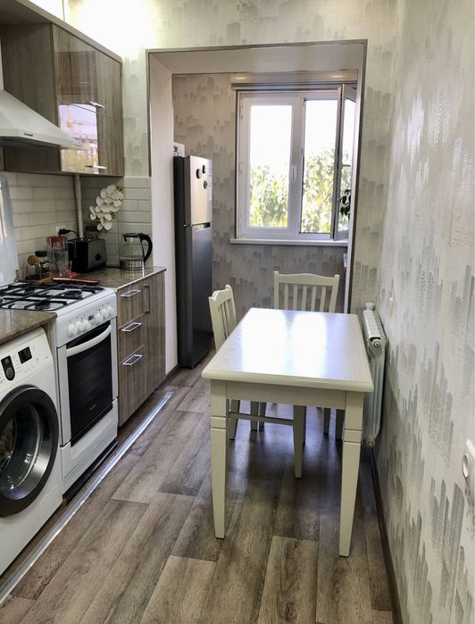 2/4/4 Кирпич Буюк Ипак Йули 46м2 Максим Горький метро бий